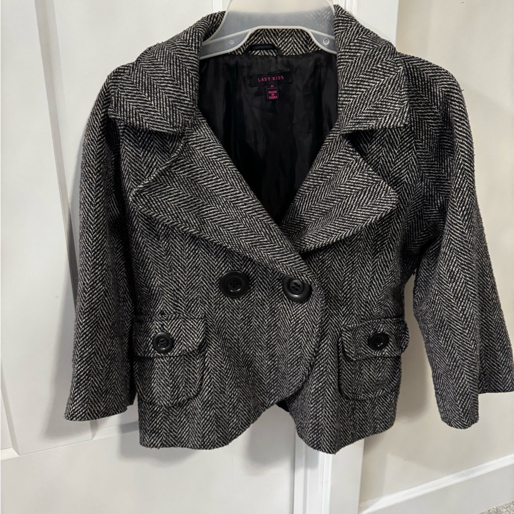 Last Kiss Black and Gray Blazer with Wide Lapels - Picture 2 of 6